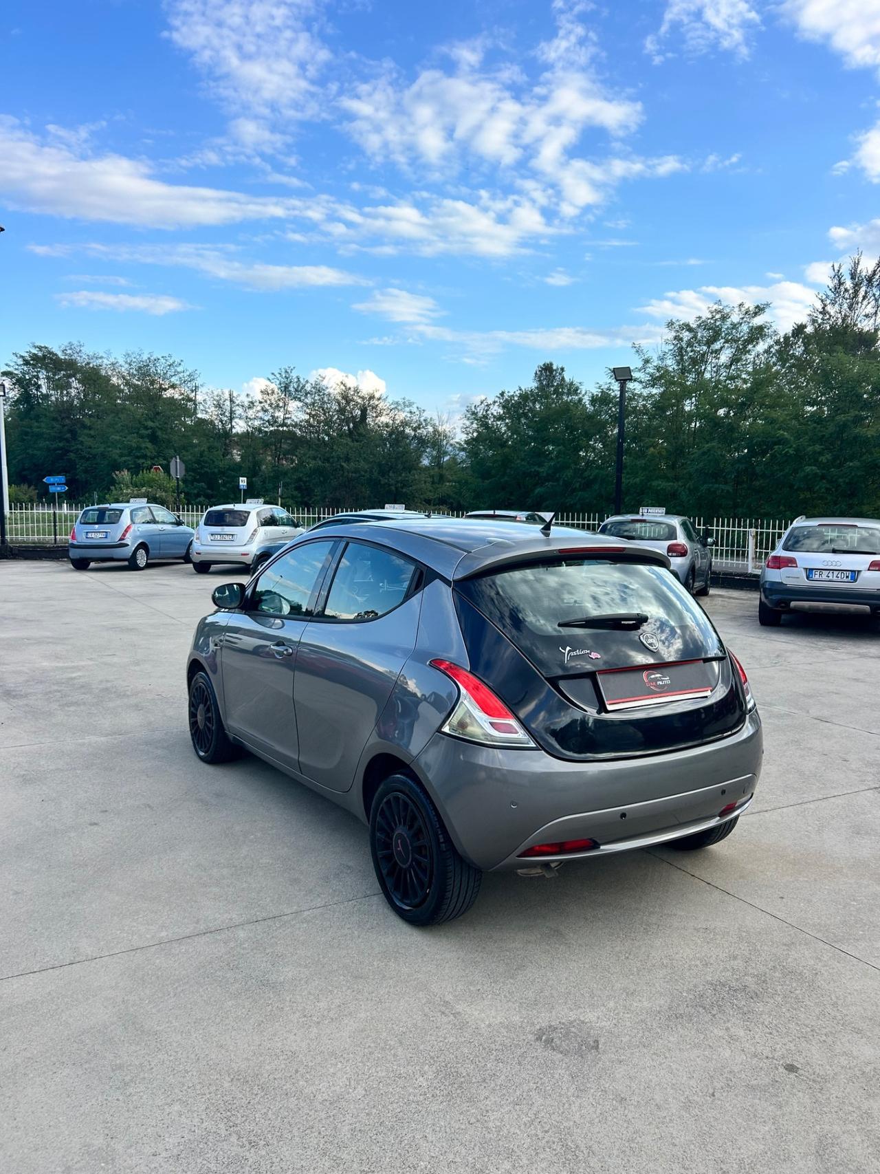 Lancia Ypsilon 1.2 69 CV 5 porte S&S Gold