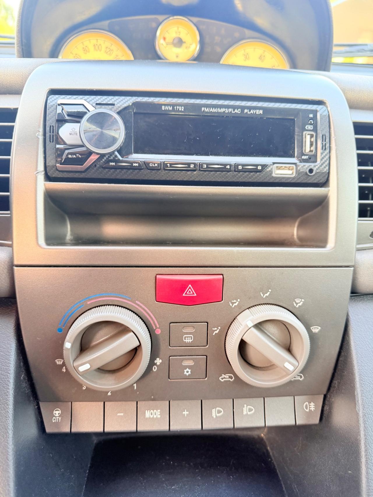 Lancia Ypsilon 1.2 Oro Plus