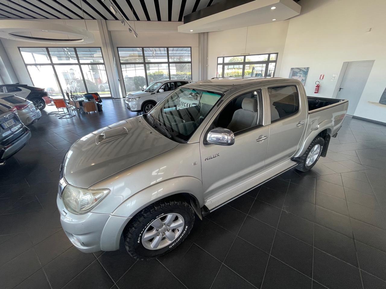 TOYOTA HILUX 3.0D4D MY09" 160000KM