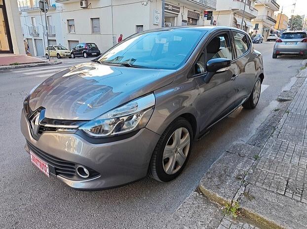 RENAULT Clio 1.5 Dci 90 cv *NAVI* - 2014