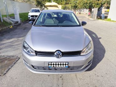 Volkswagen Golf 1.6 TDI 110 CV 5p. Executive BlueMotion Technology per Neopatentati