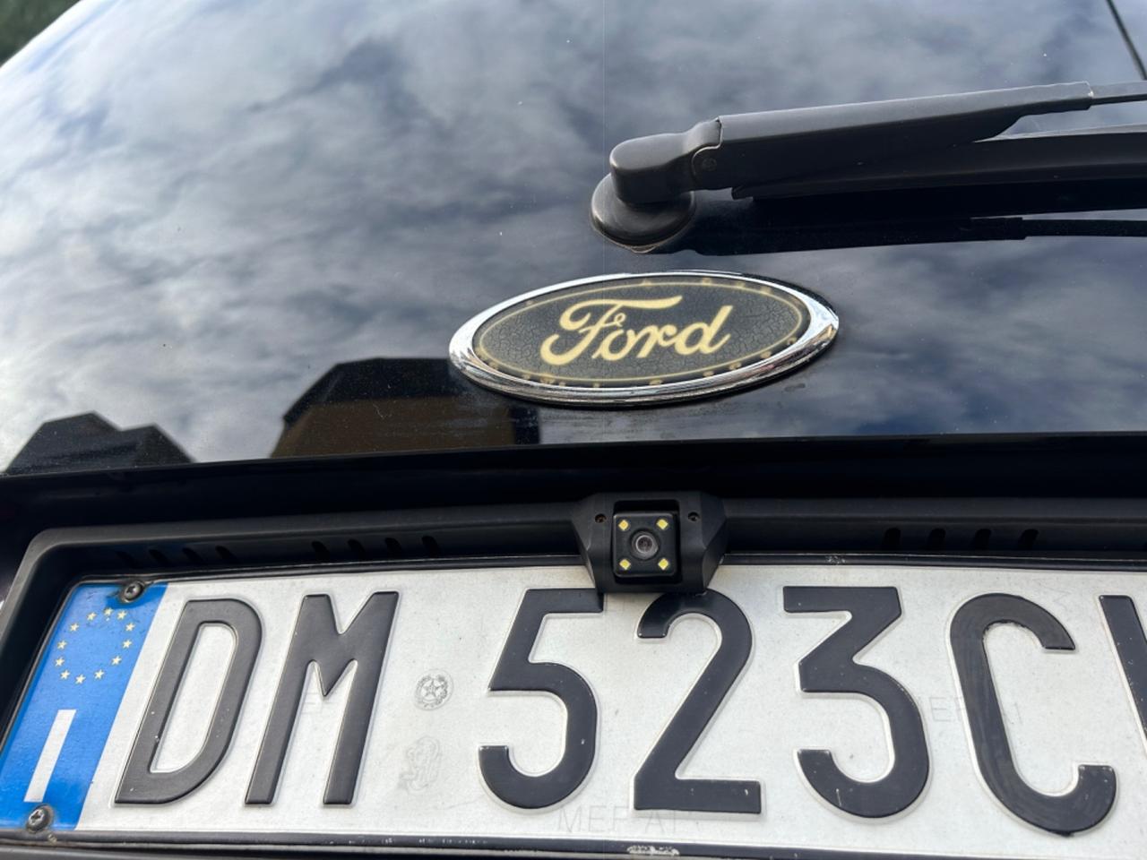 Ford Galaxy 2.0 TDCi 140 CV Ghia DPF