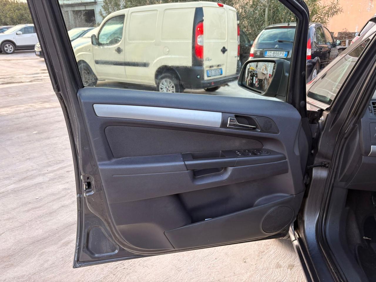 Opel Zafira 1.6 16V ecoM 150CV Turbo One