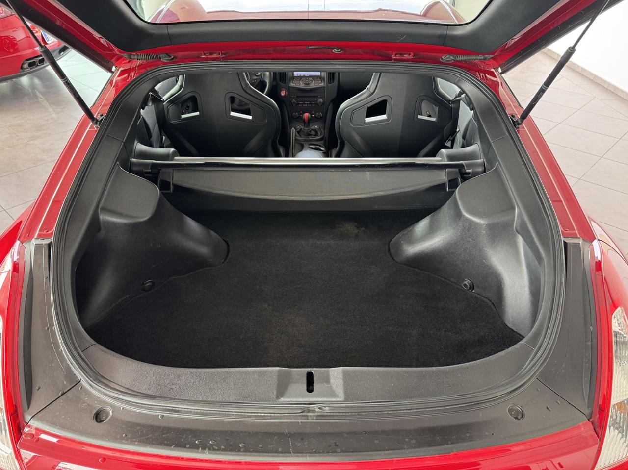 Nissan 370Z Coupe 3.7 V6 Nismo