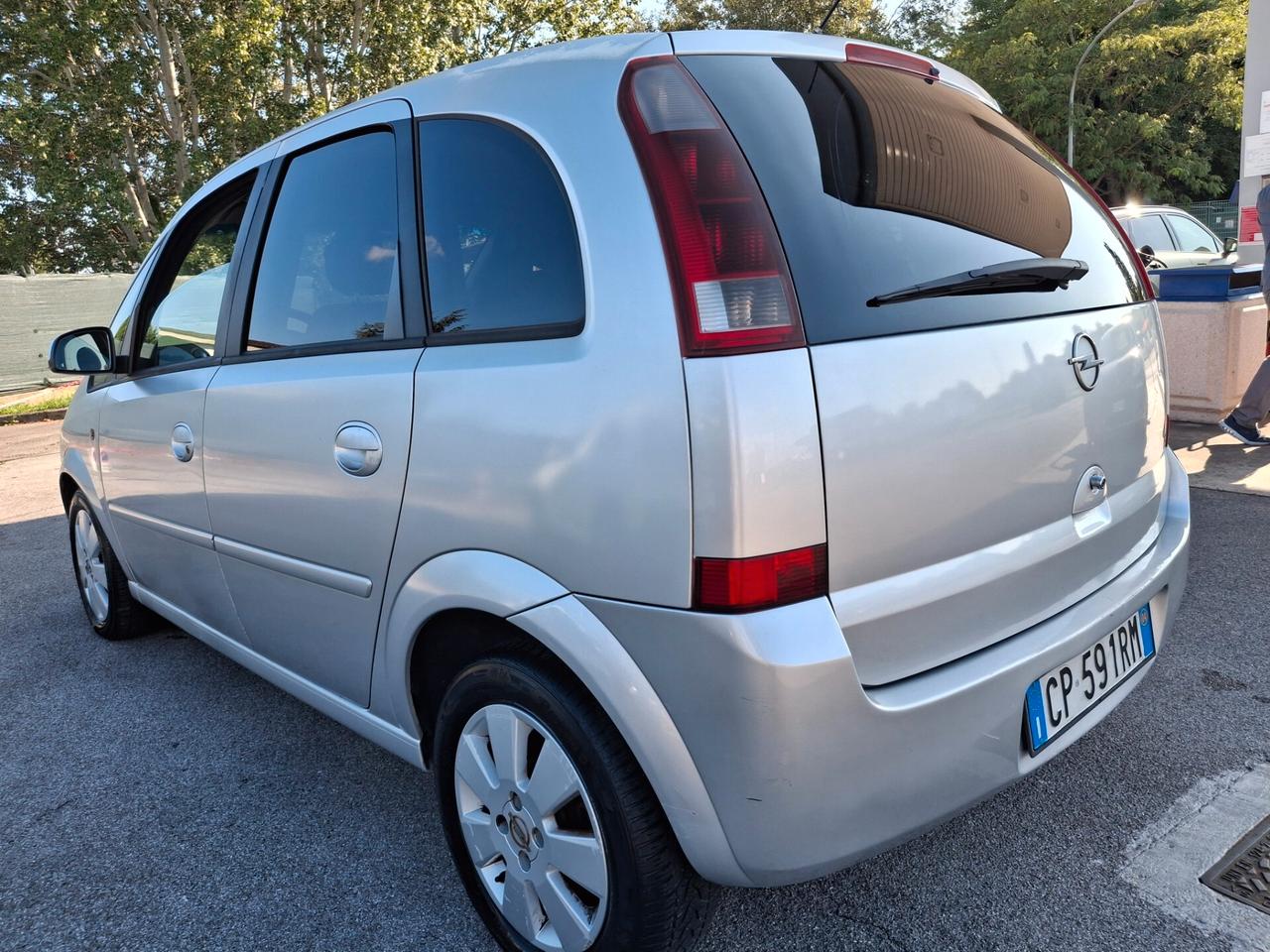 Opel Meriva 1.7 DTI Cosmo-NEOPATENTATI