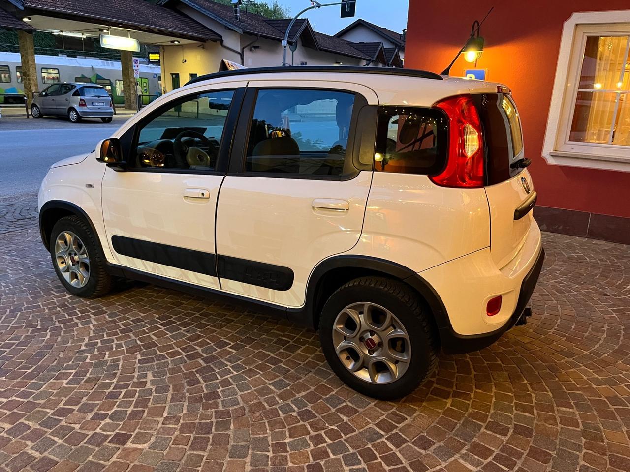 Fiat Panda 1.3 Turbo Diesel 4x4 - GANCIO TRAINO