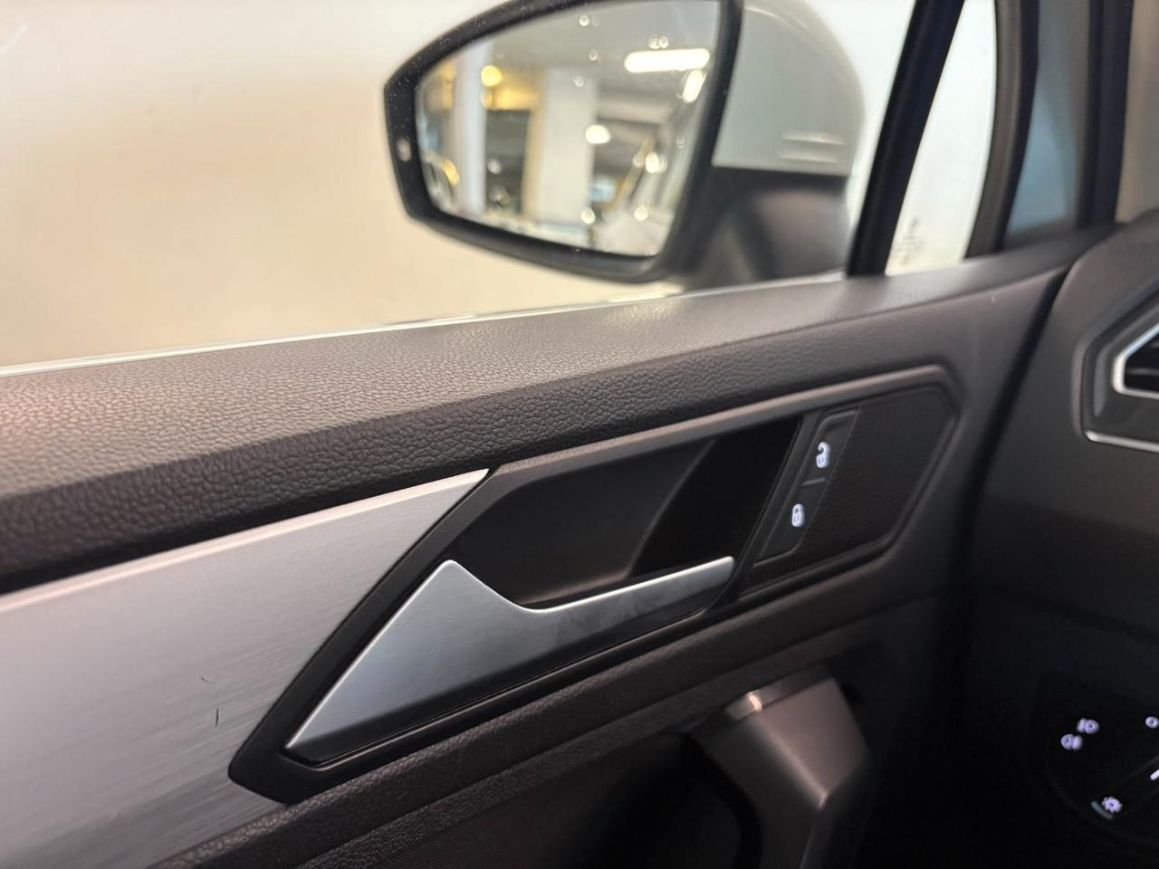 Volkswagen Tiguan 1.6 tdi R-Line 115cv