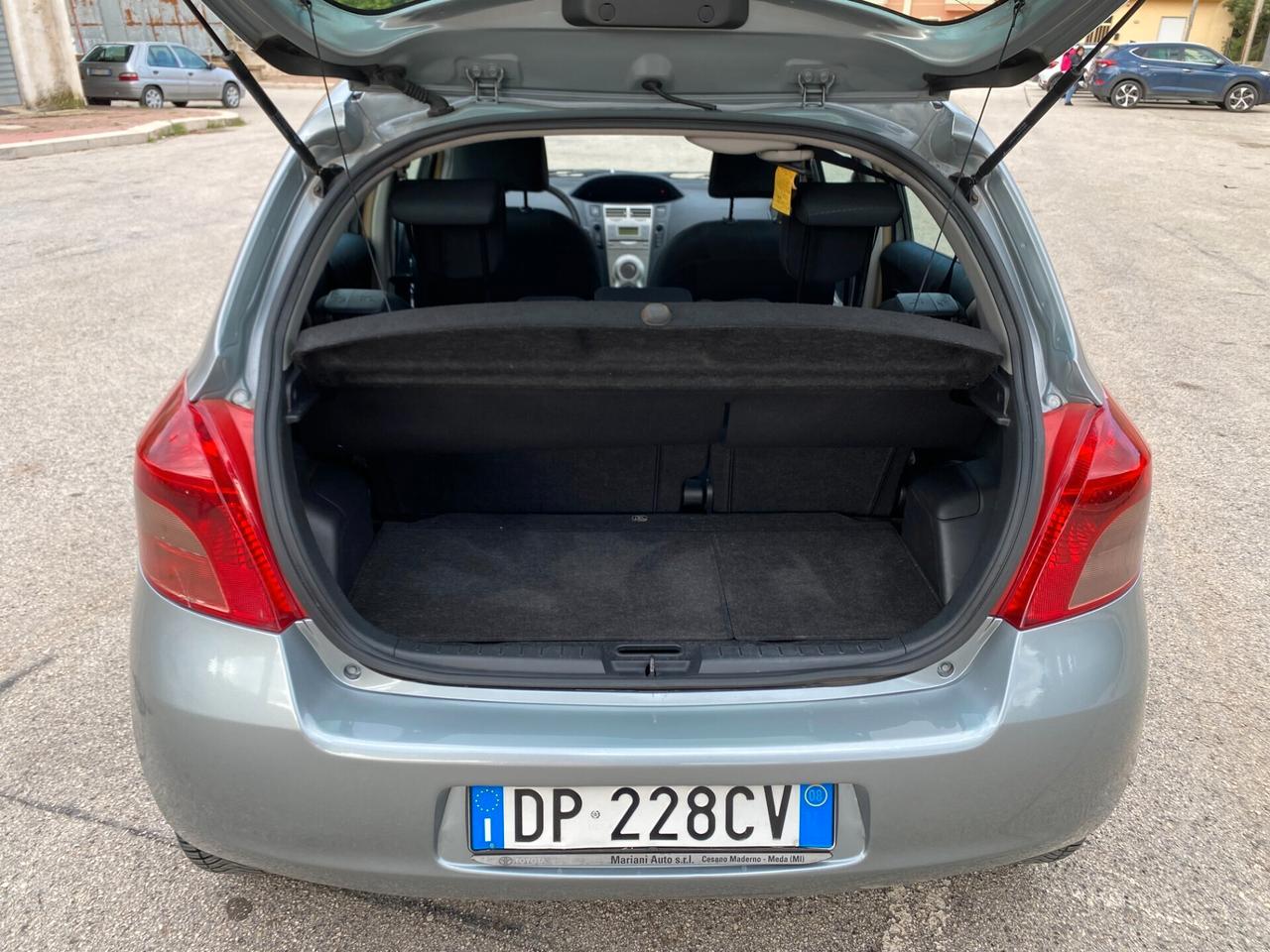 Toyota Yaris 1.3 5 porte Navi