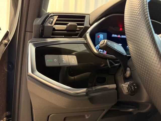 AUDI Q3 Sportback 40 TDI quattro S line Matrix Navi Camera