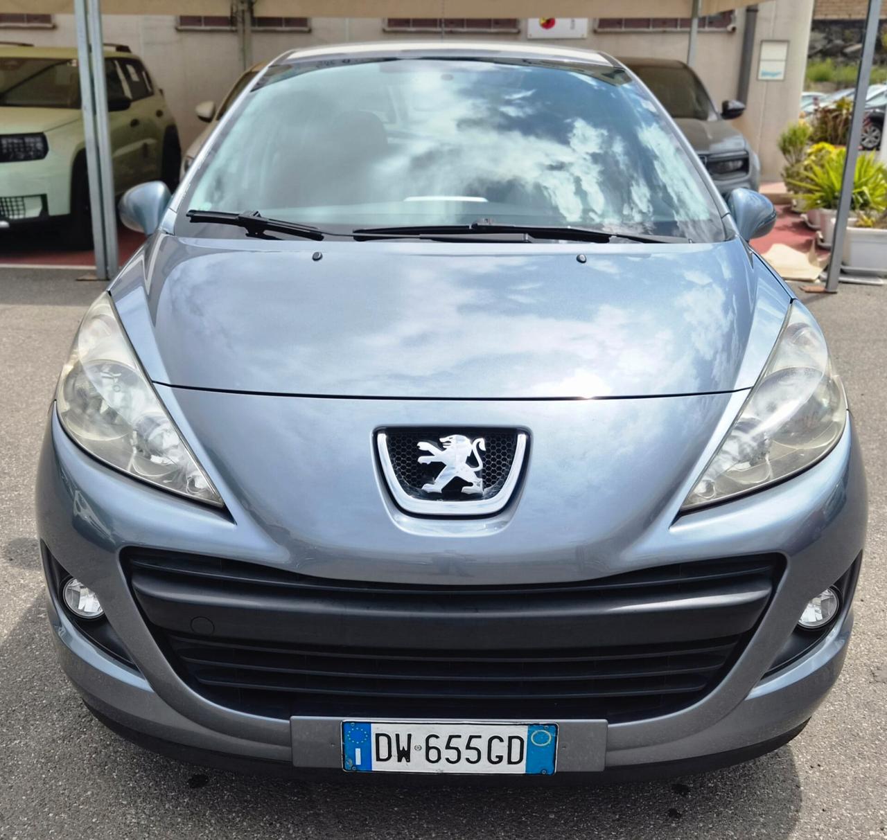 Peugeot 207 1.4 HDi 70CV 5p. ONE Line