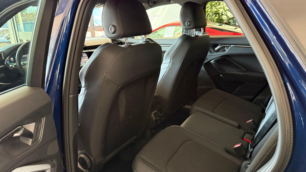 Audi Q3 SPORTBACK 35 TDI S LINE IDENTITY BLACK