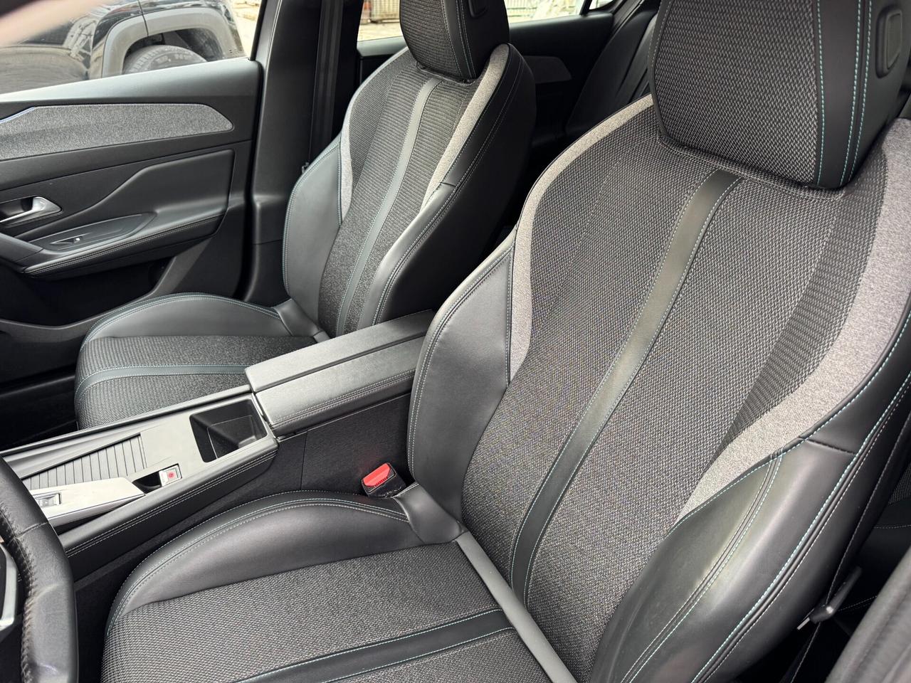 PEUGEOT 308 1.5 DIESEL 130CV EAT8 ALLURE 2022