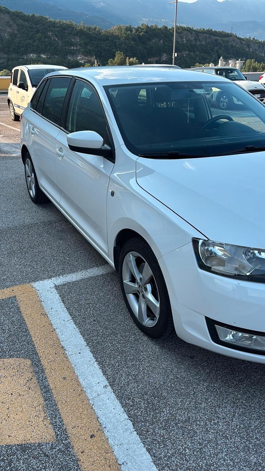 Skoda Rapid 1.6 TDI CR 90 CV DSG Ambition