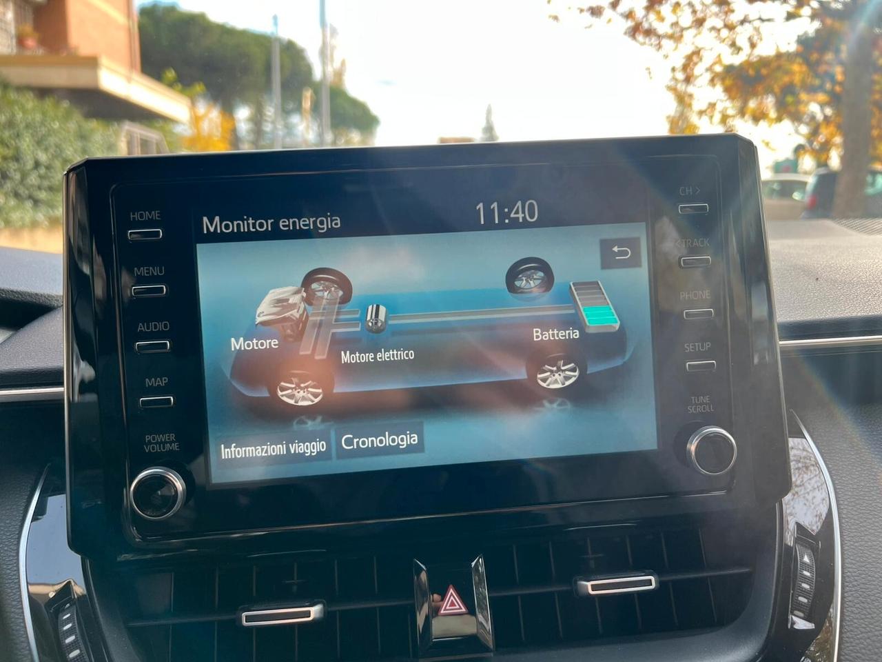 Toyota Corolla 1.8 Hybrid BIANCA