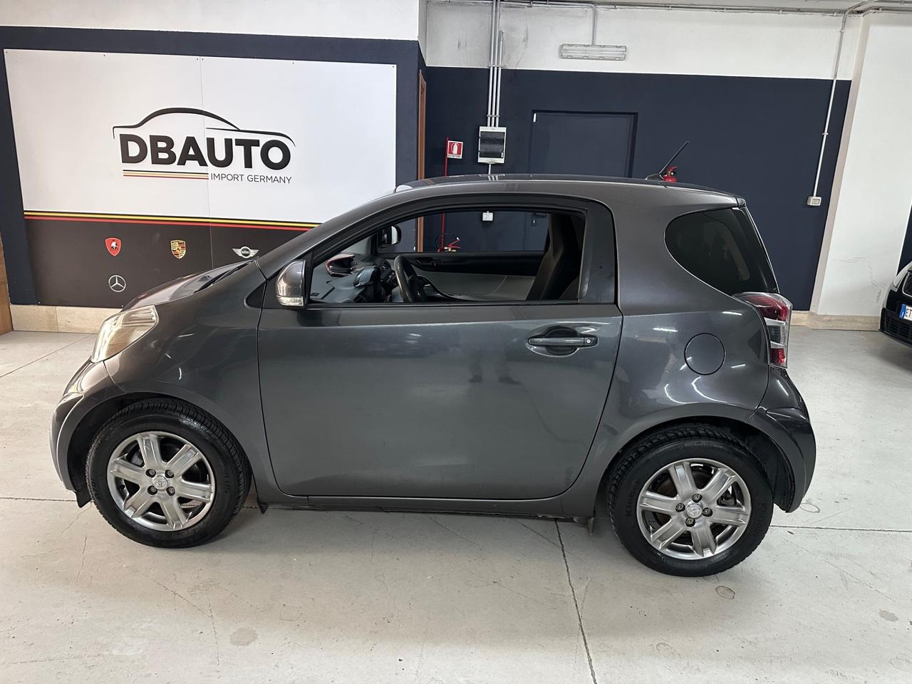 Toyota iQ 1.0 CVT Trend