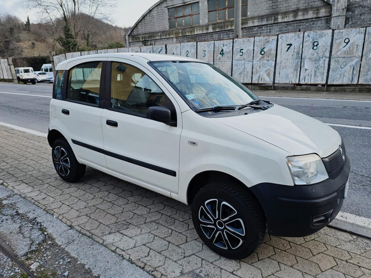 Fiat Panda 1.2 4x4 leggi bene