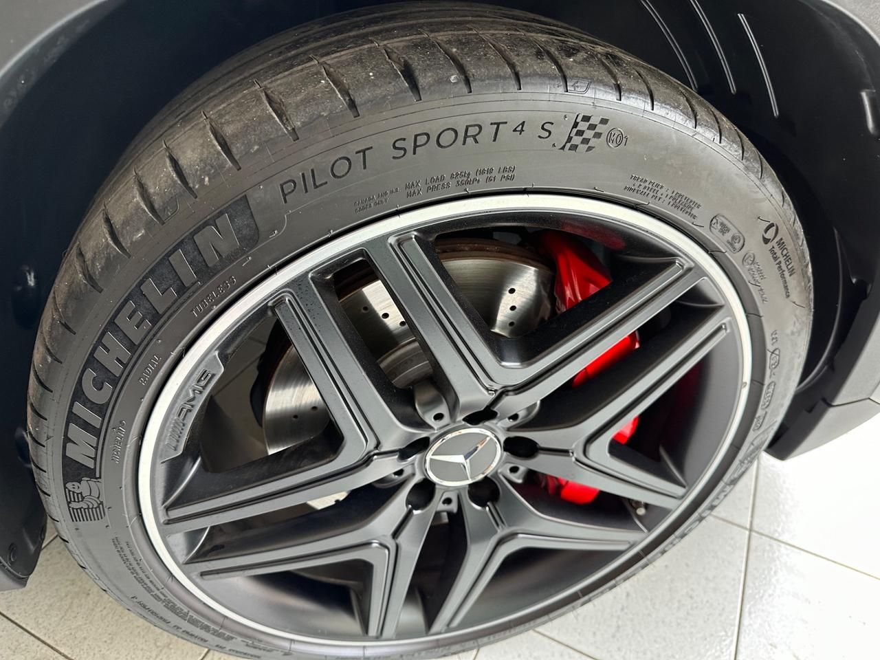 Mercedes-benz GLA 45 AMG GLA 45 S 4Matic AMG