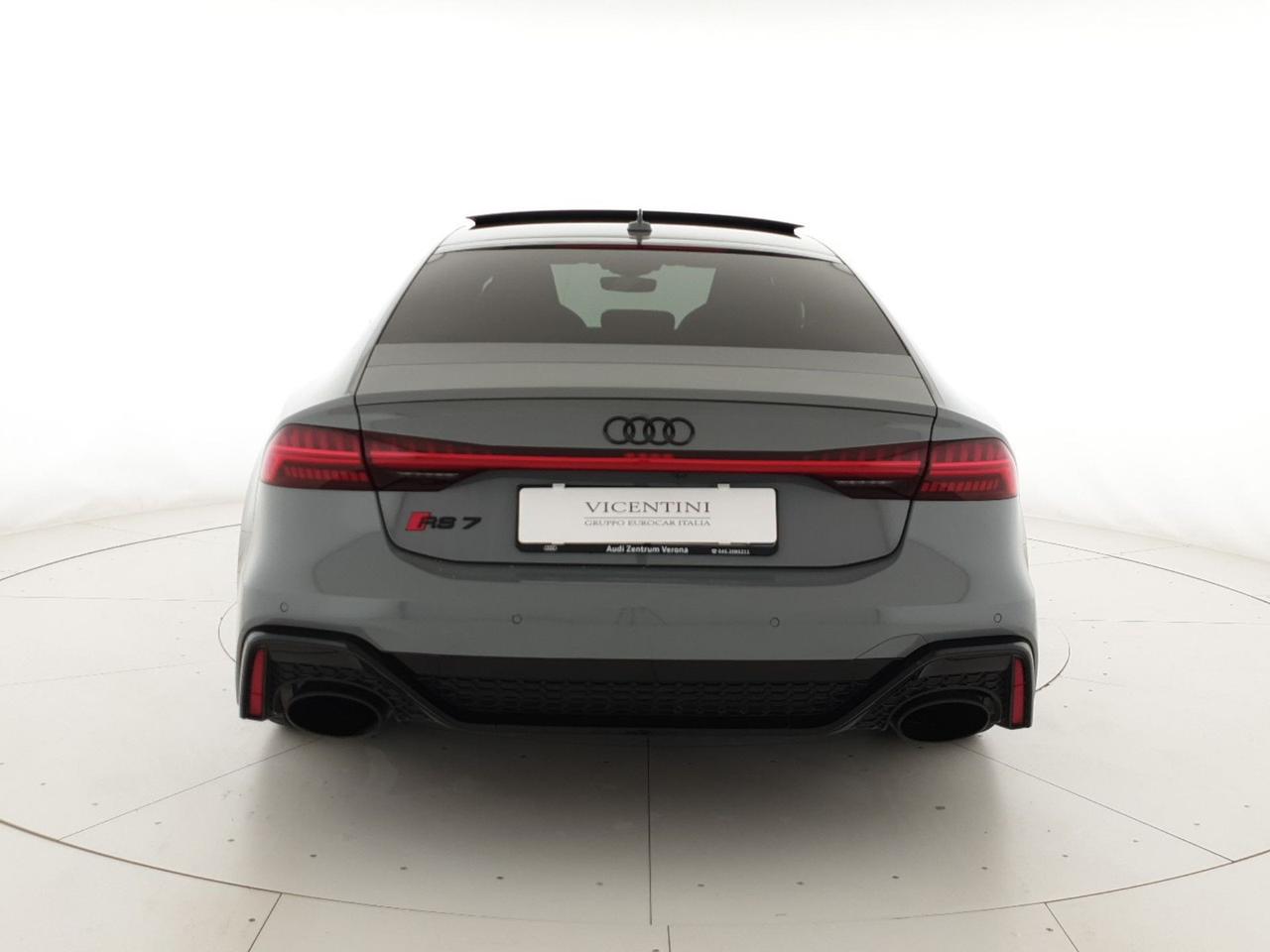 4.0TFSI 600CV quattro tiptronic