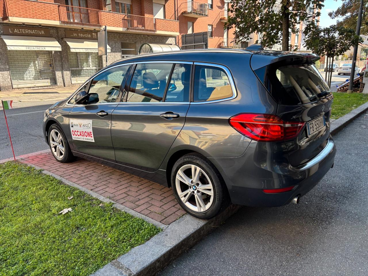 Bmw 2er Active Tourer 220d xDrive Luxury aut. - 7 POSTI - 4X4