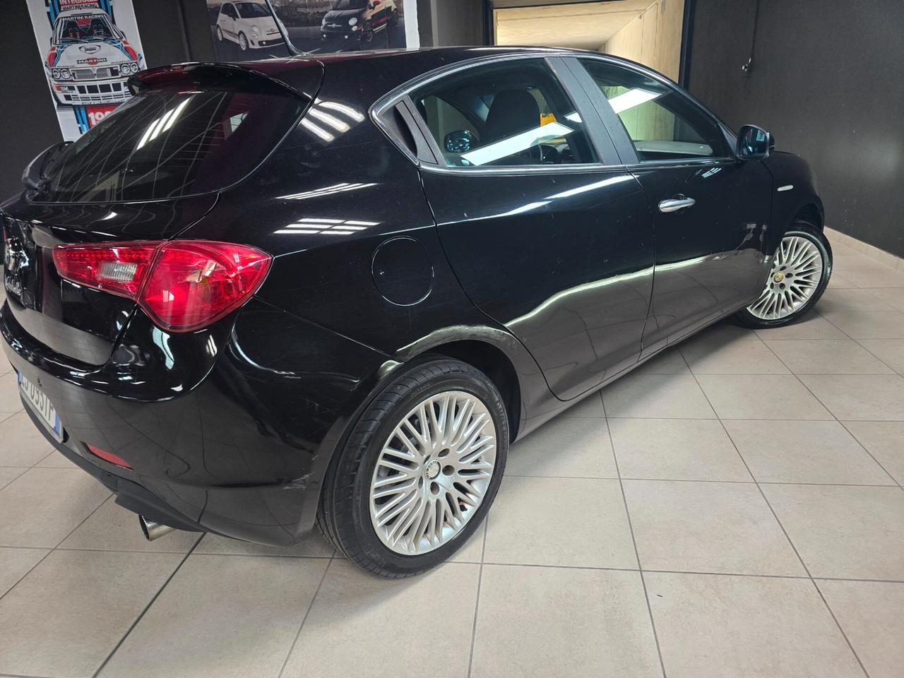 Alfa Romeo Giulietta 2.0 JTDm-2 140 CV Distinctive