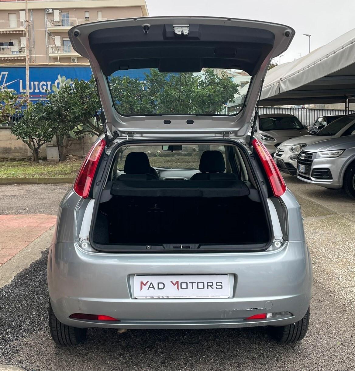 FIAT GRANDE PUNTO 1.4 FUN