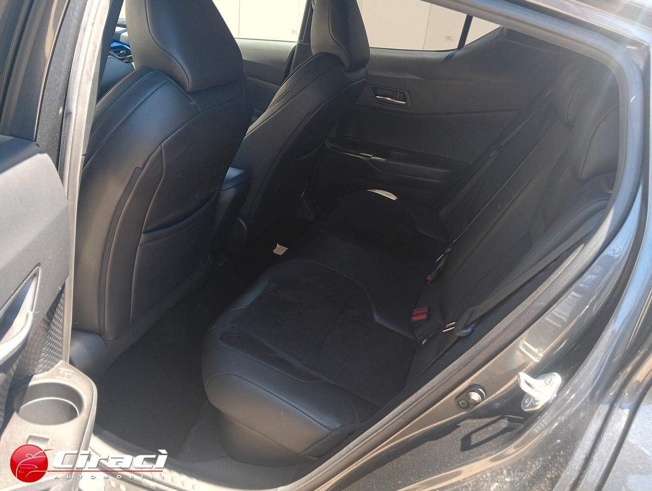Toyota C-HR 2.0 Hybrid E-CVT Style