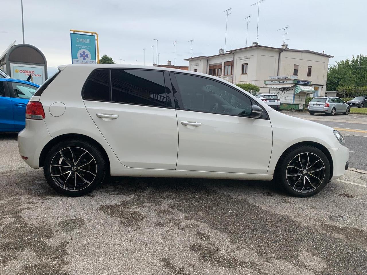Volkswagen Golf VI 1.6 TDI 5p. Highline Neopat.