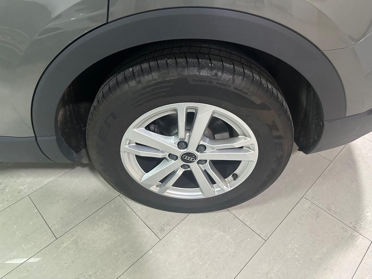 Audi Q3 Business Advanced 1.5 35 TFSI #7964