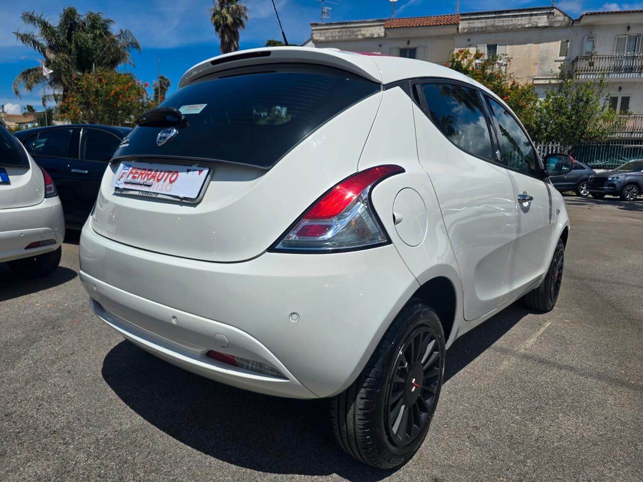 LANCIA Y 0.9METANO 85CV ECOCHIC MYA