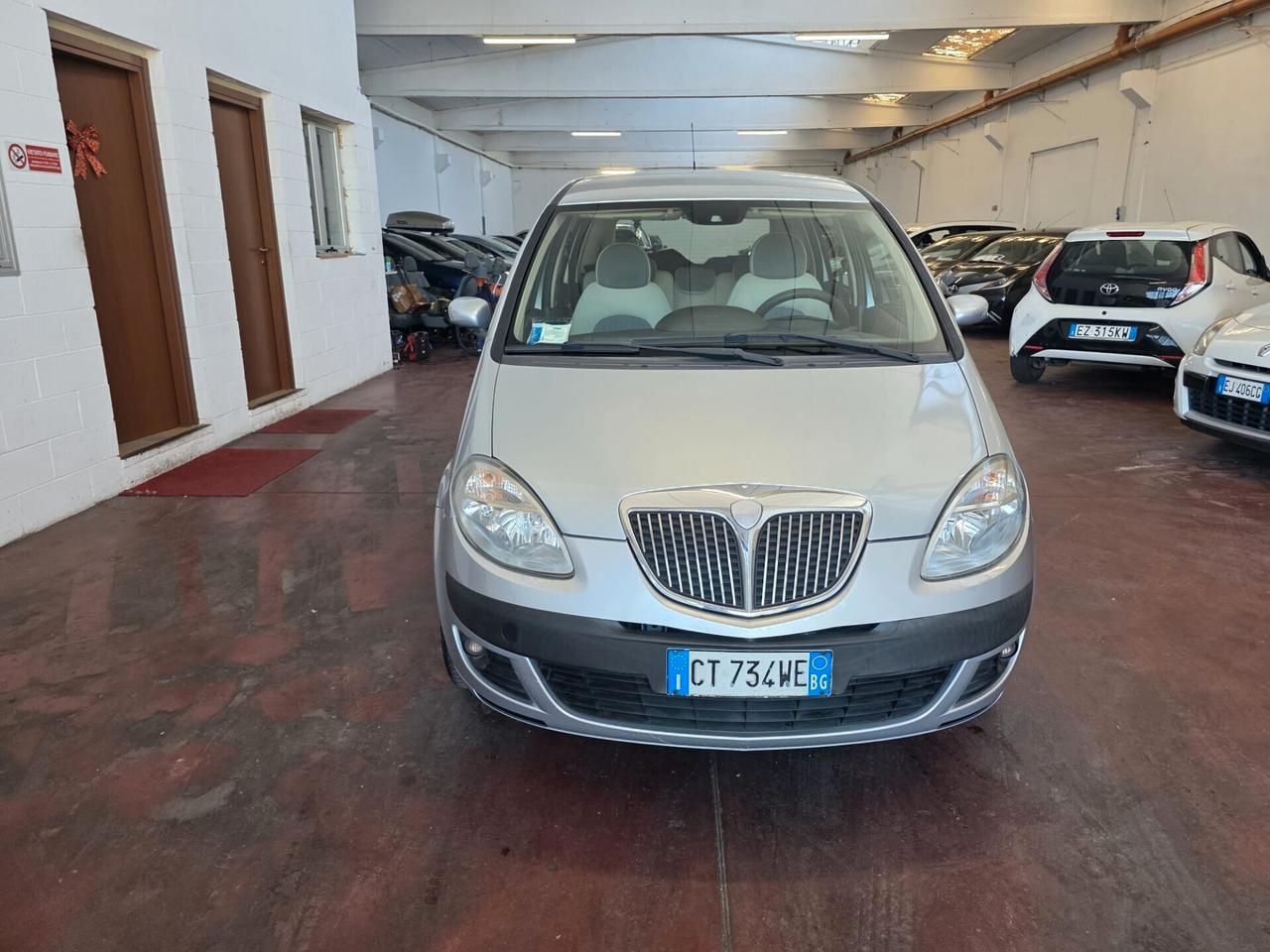 Lancia MUSA 1.4 16V Oro NEOPAT
