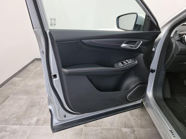 MG HS 1.5T-GDI AT Luxury