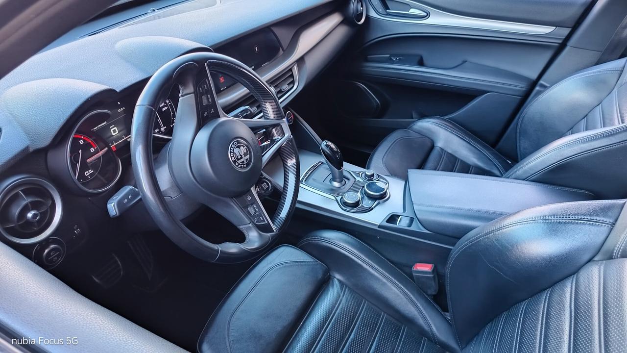 Alfa Romeo Stelvio 2.2 JTDM * Allestimento VELOCE * Q4 * 210cv * Garantita 12 Mesi