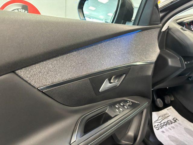 PEUGEOT 5008 7 Posti Allure Pack 1.5 Diesel
