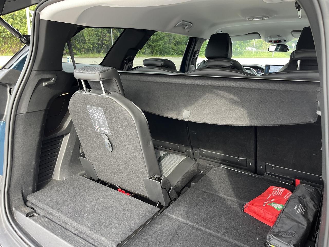 PEUGEOT 5008 1500 HDI 130 CV AUT. 7 POSTI ALLURE