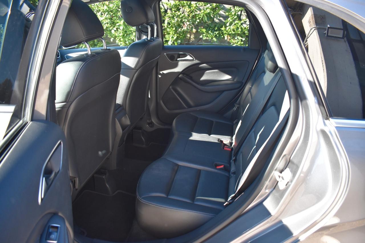 Mercedes-benz B 180 d Sport Tetto/Navy/Pelle