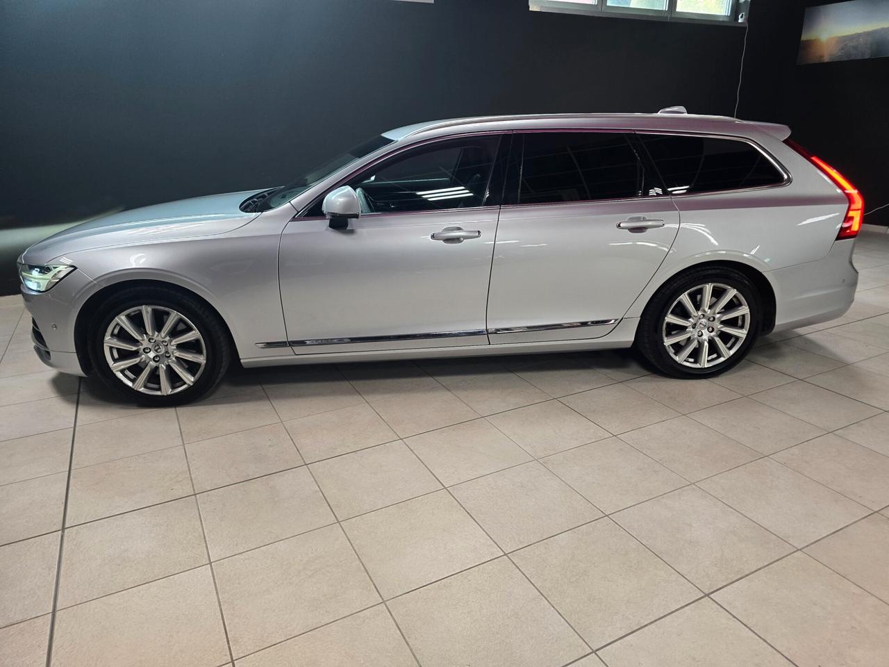Volvo V90 D5 AWD Geartronic Inscription