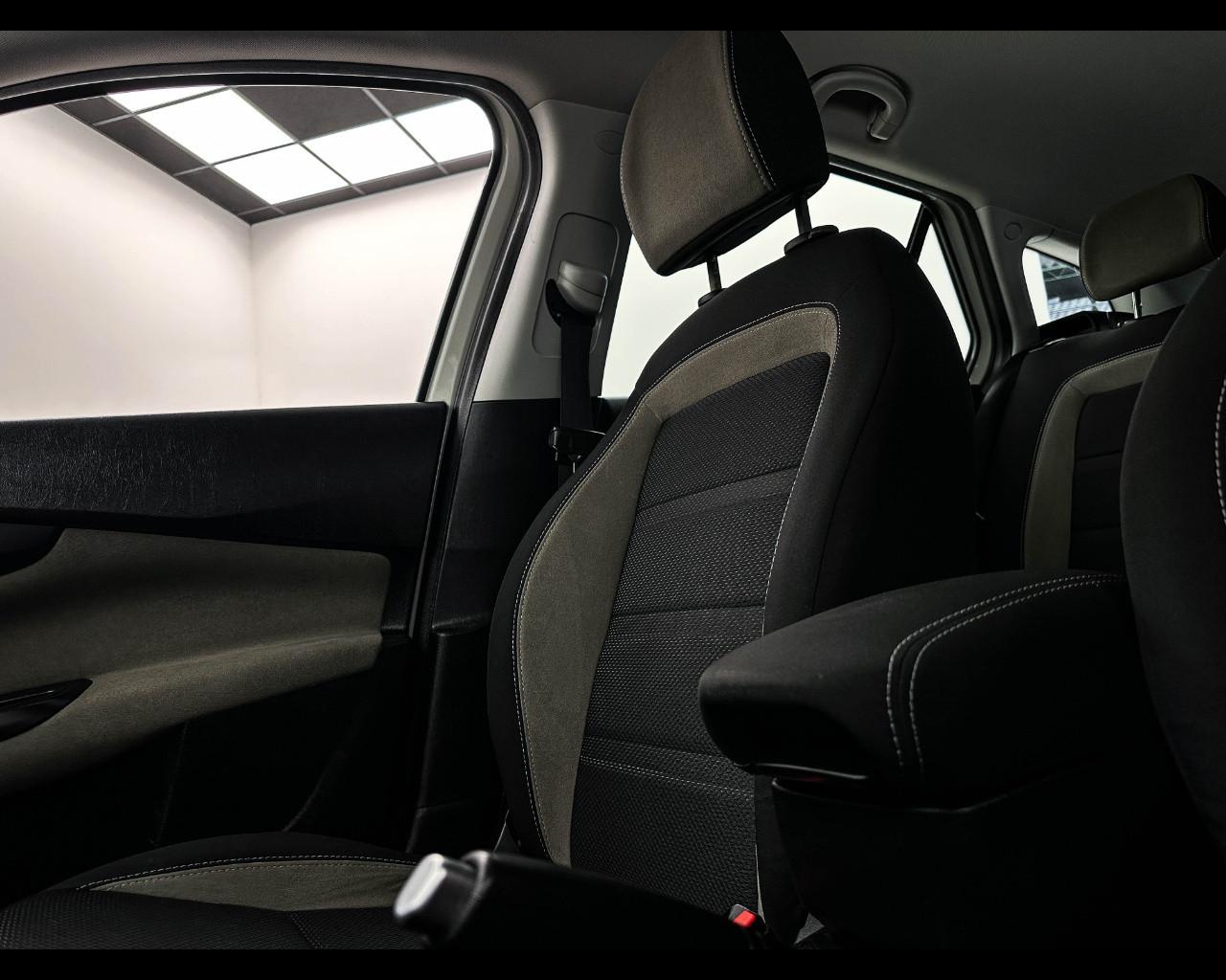 FIAT Tipo (2015-->) - Tipo 1.6 Mjt S&S DCT SW Lounge