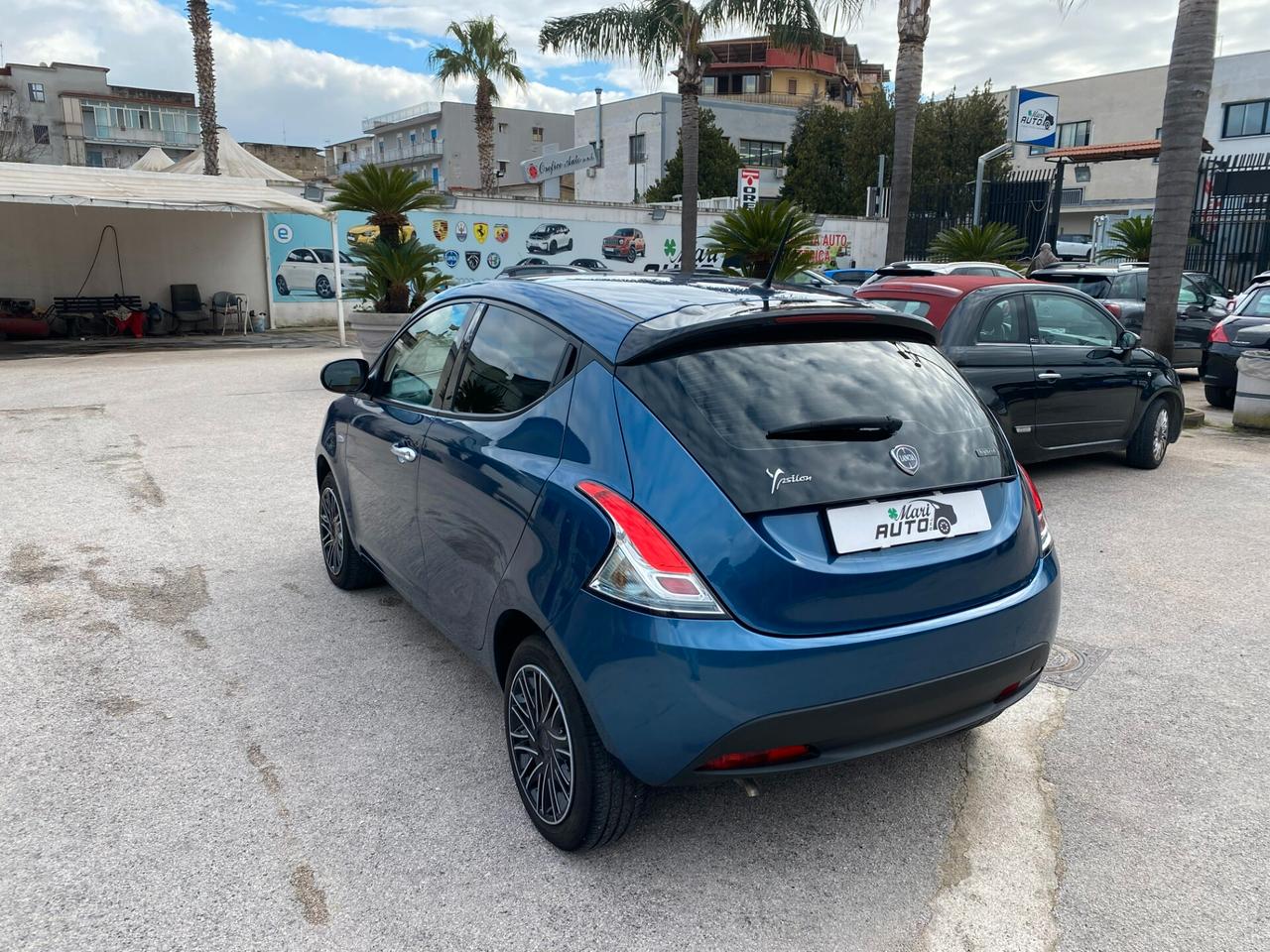 Lancia Ypsilon 1.0 FireFly 5 porte S&S Hybrid Silver Plus