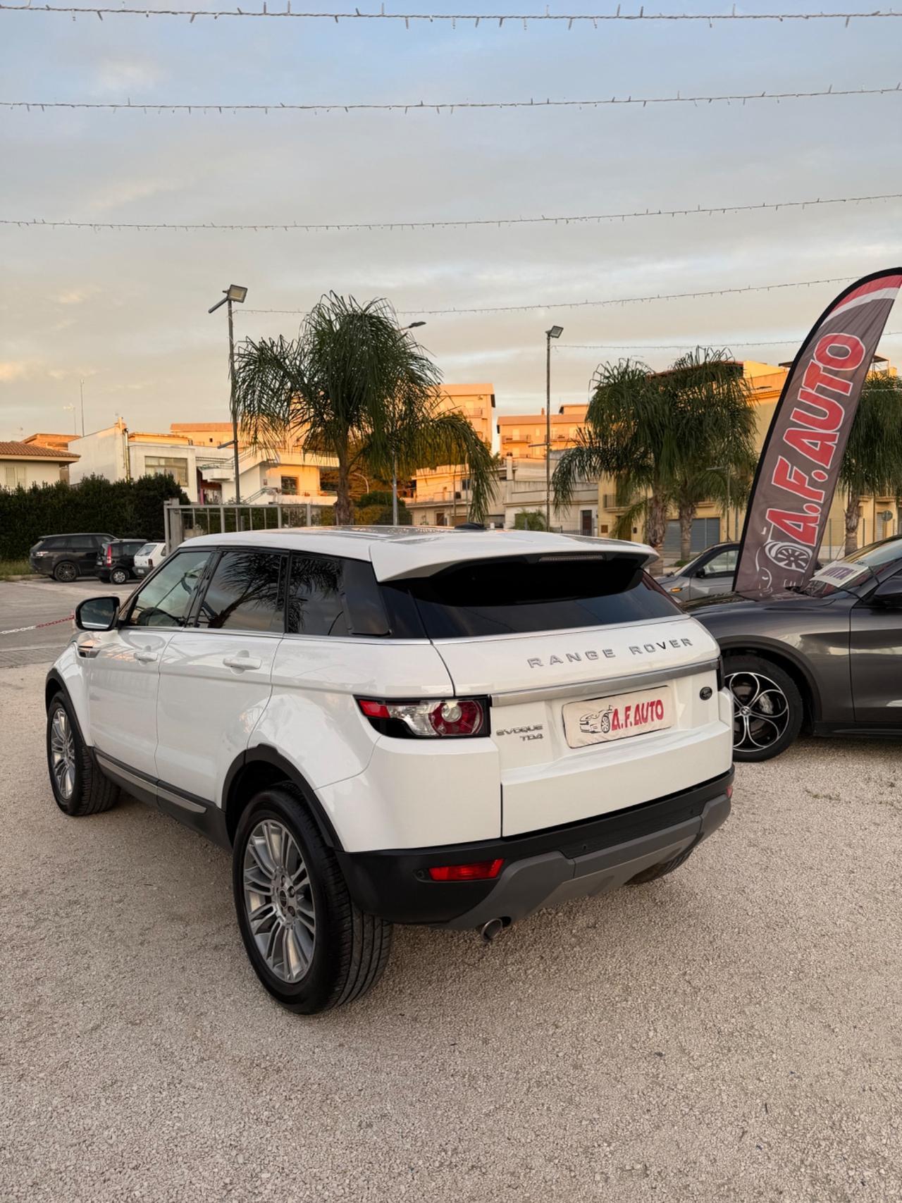 Land Rover Range Evoque 2.2 TD4 5p. Dynamic