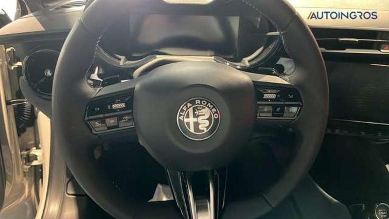 Alfa Romeo Junior 1.2 Hybrid ibrida