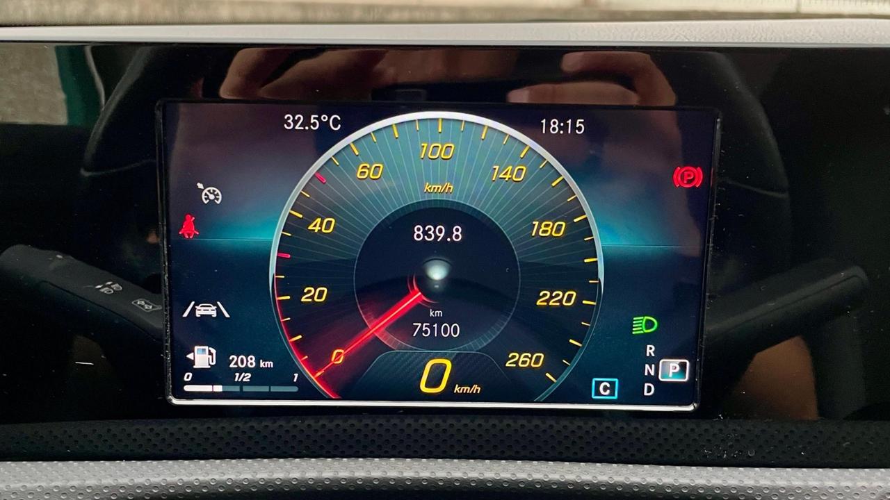 Mercedes CLA 200 d Automatic led Pacchetto luci