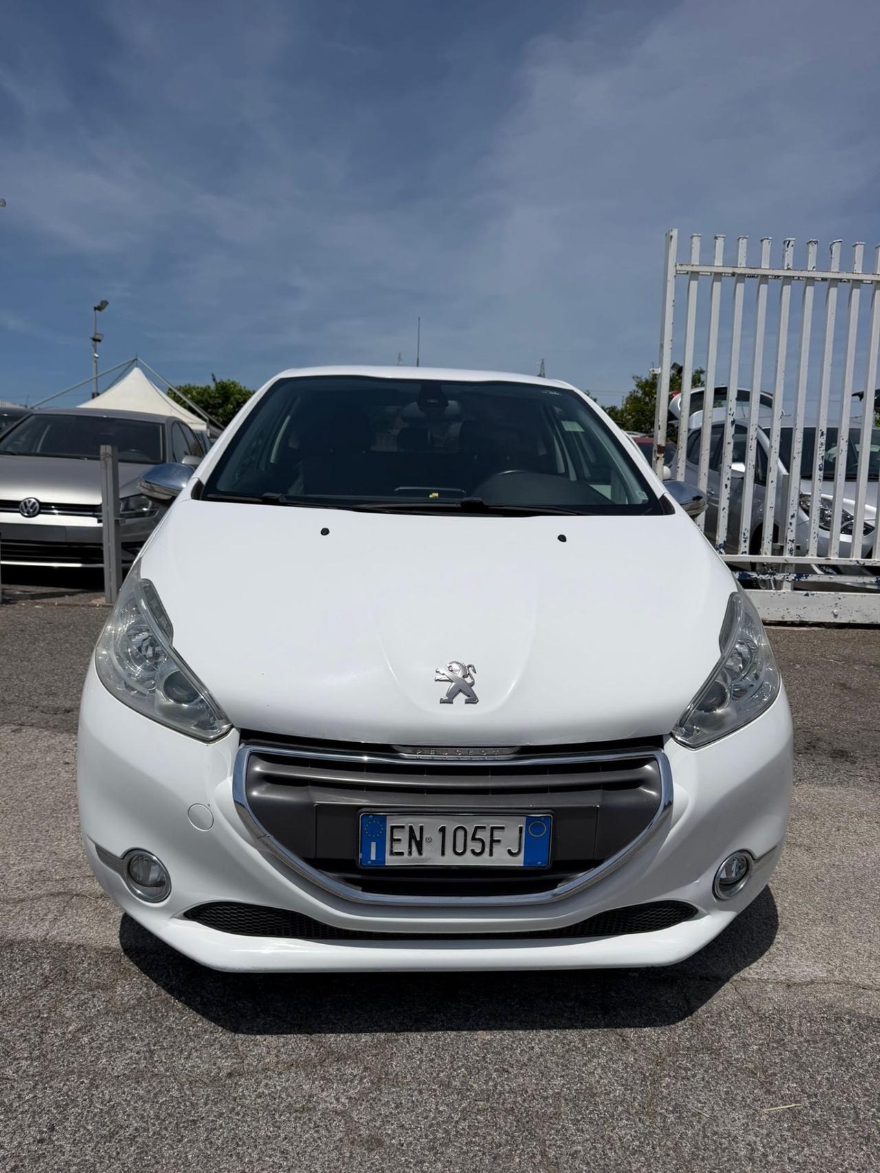 Peugeot 208 1.4 HDi 68 CV 3 porte Access