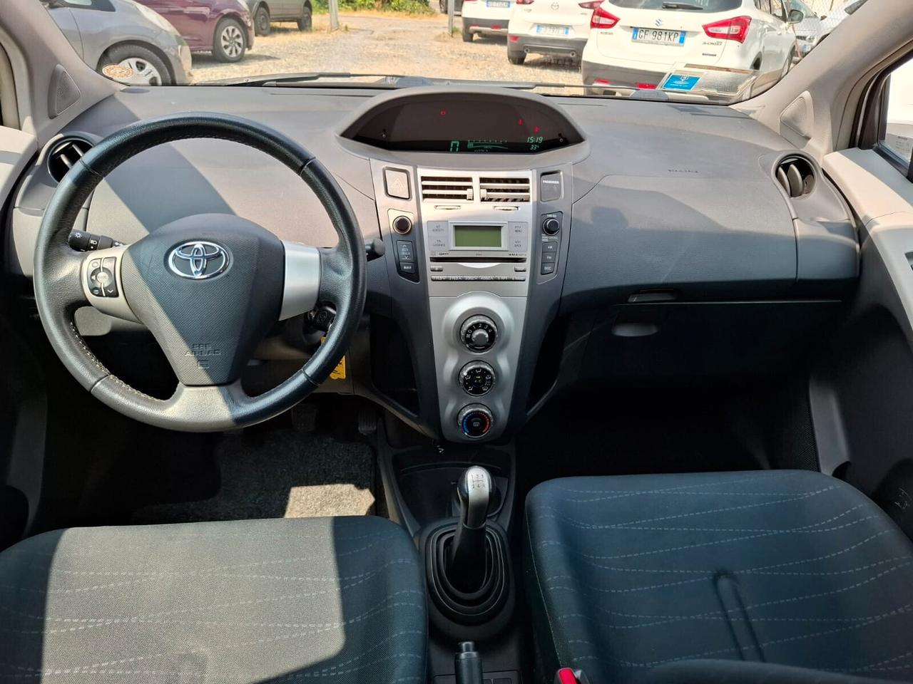 Toyota Yaris 1.0 5 porte
