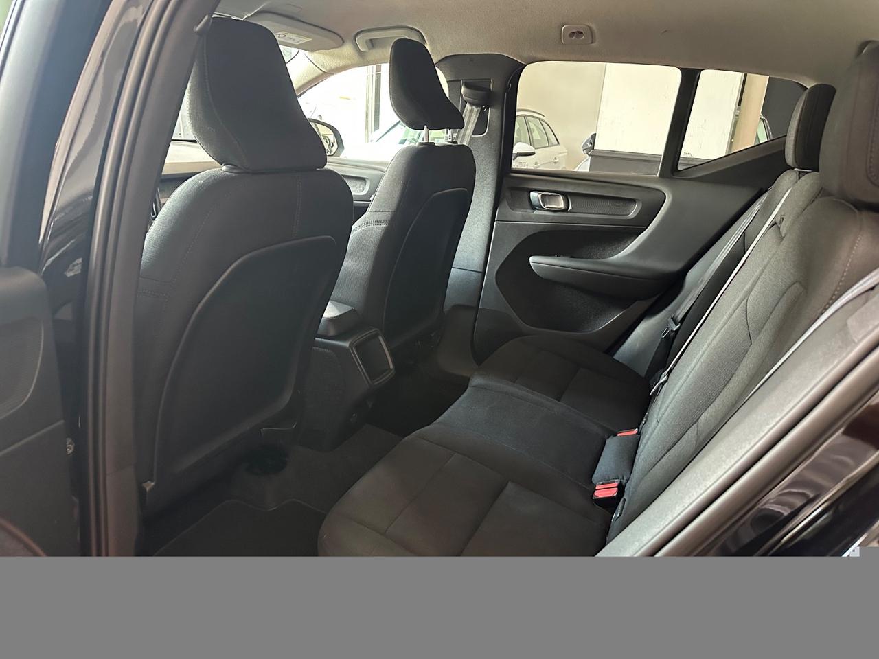VOLVO XC40 D3 Business GANCIO TRAINO