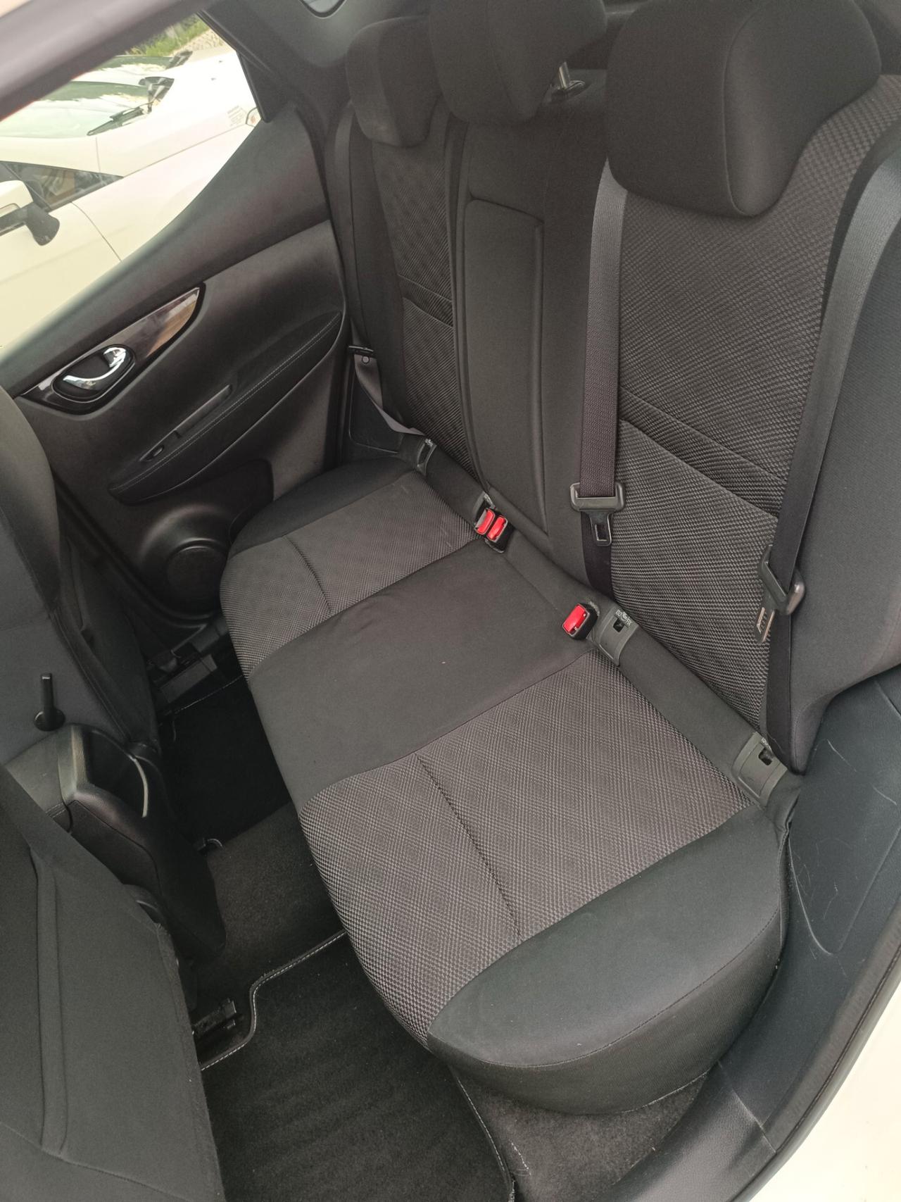Nissan Qashqai 1.5 dCi 2WD 360