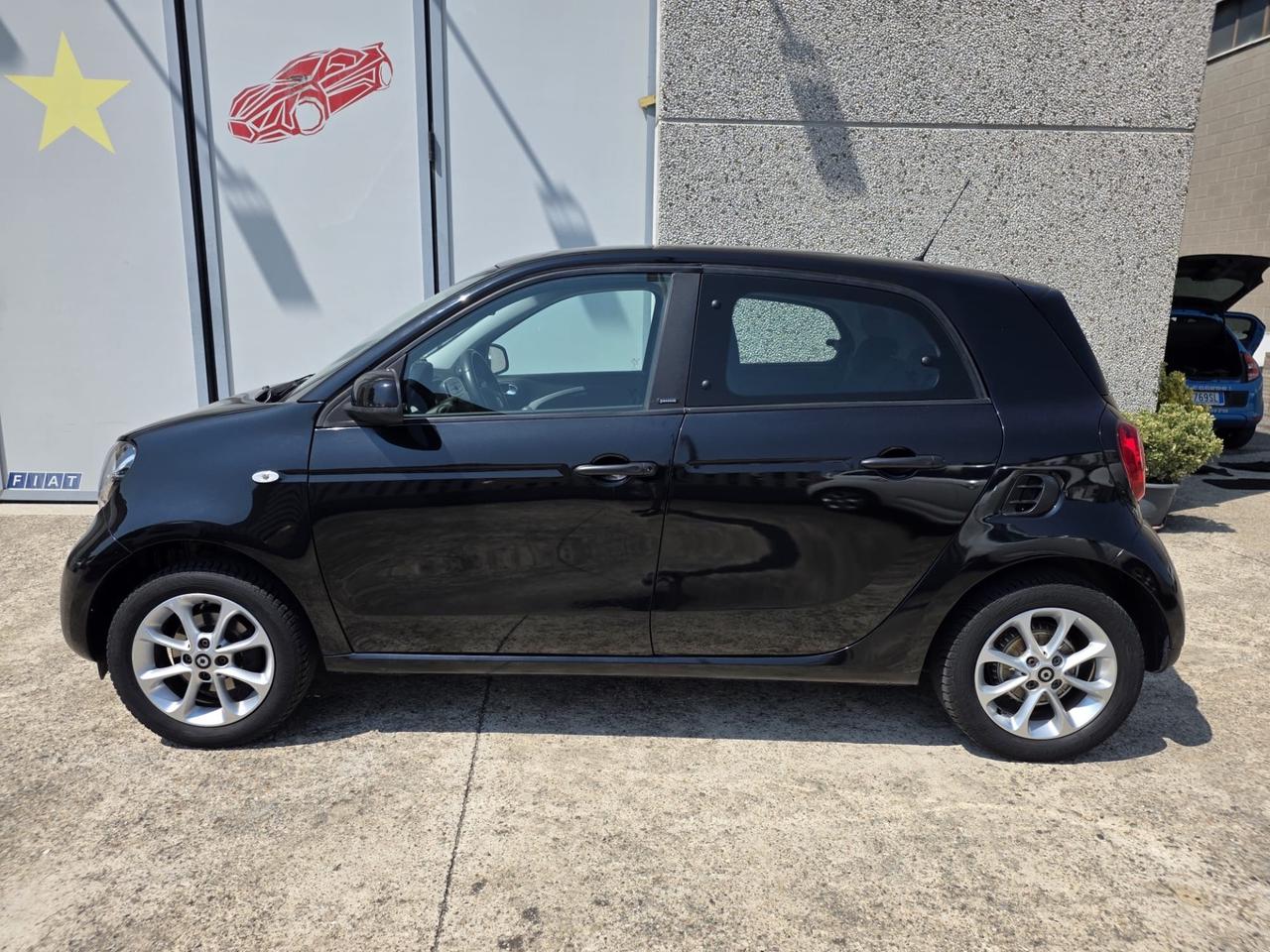 Smart ForFour 71CV,, 1.0b. AUTOMATICO solo 53.000km.