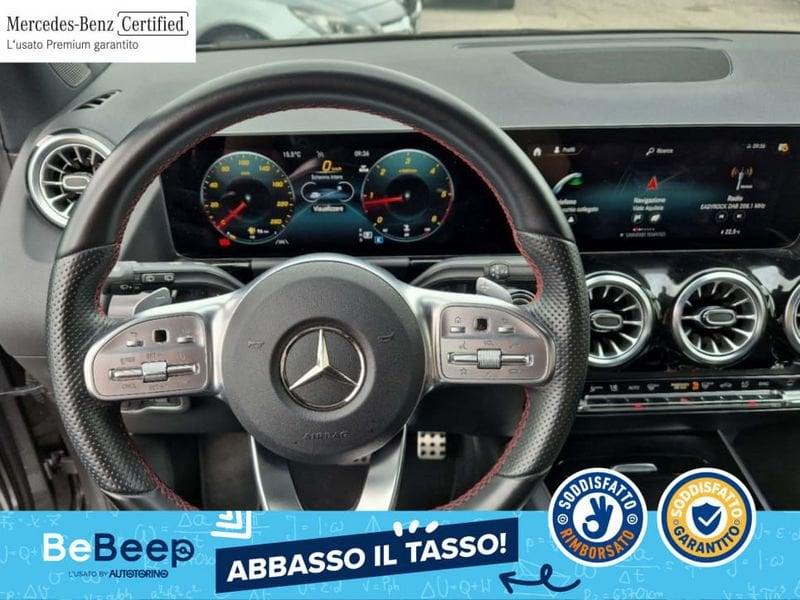 Mercedes-Benz GLA 180 D PREMIUM AUTO