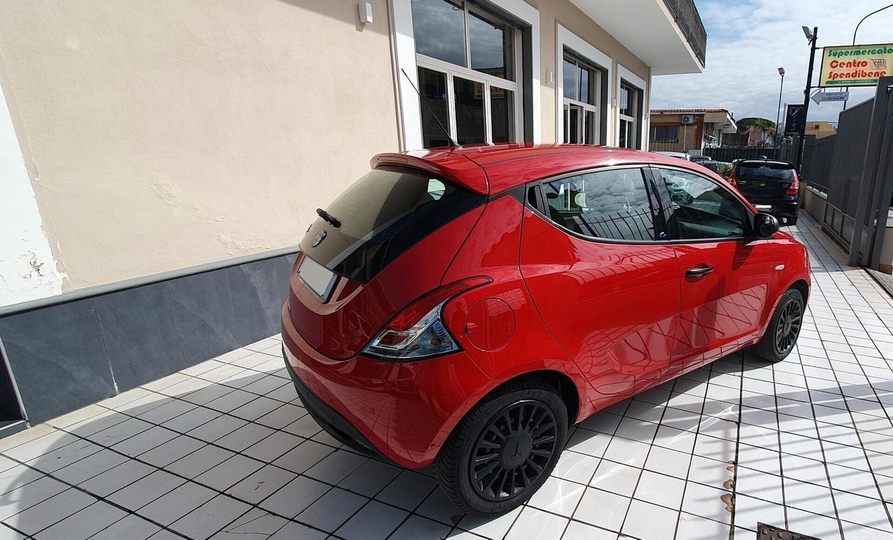 Lancia Ypsilon 1.2 69 CV 5 porte GPL Ecochic