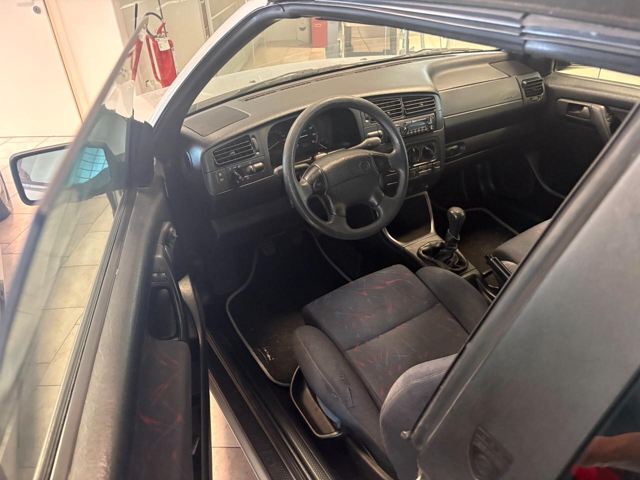 Volkswagen Golf Cabriolet 1.8/75 CV cat Avantgarde