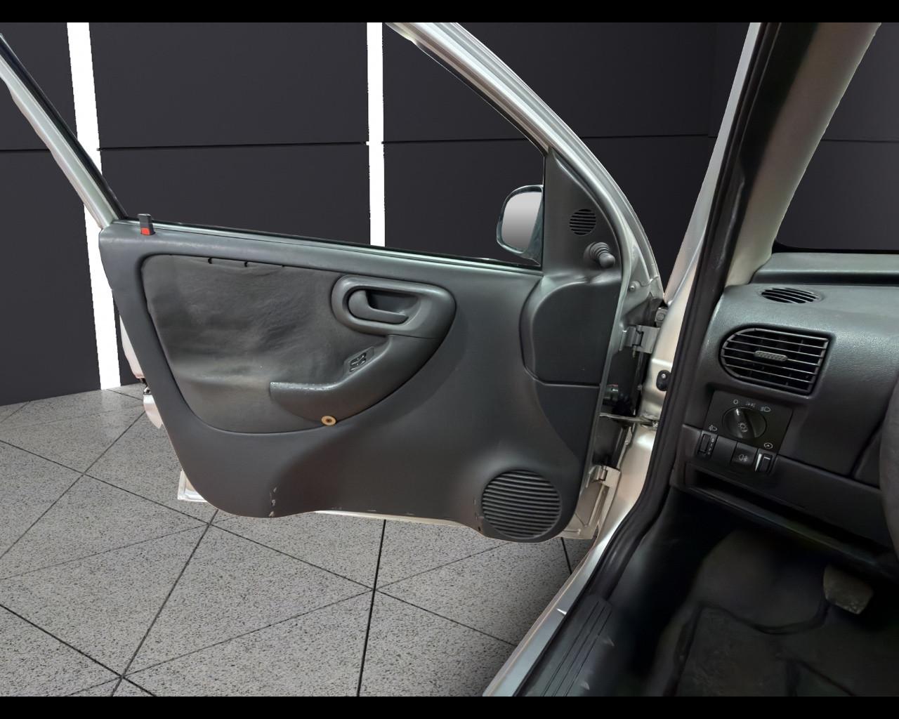 OPEL Corsa 1.0i 12V cat 5 porte Comfort